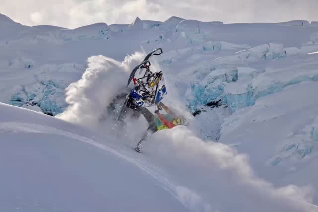 📸 @hewitt_clyde  @509inc @skidoo @arcticfxgraphics