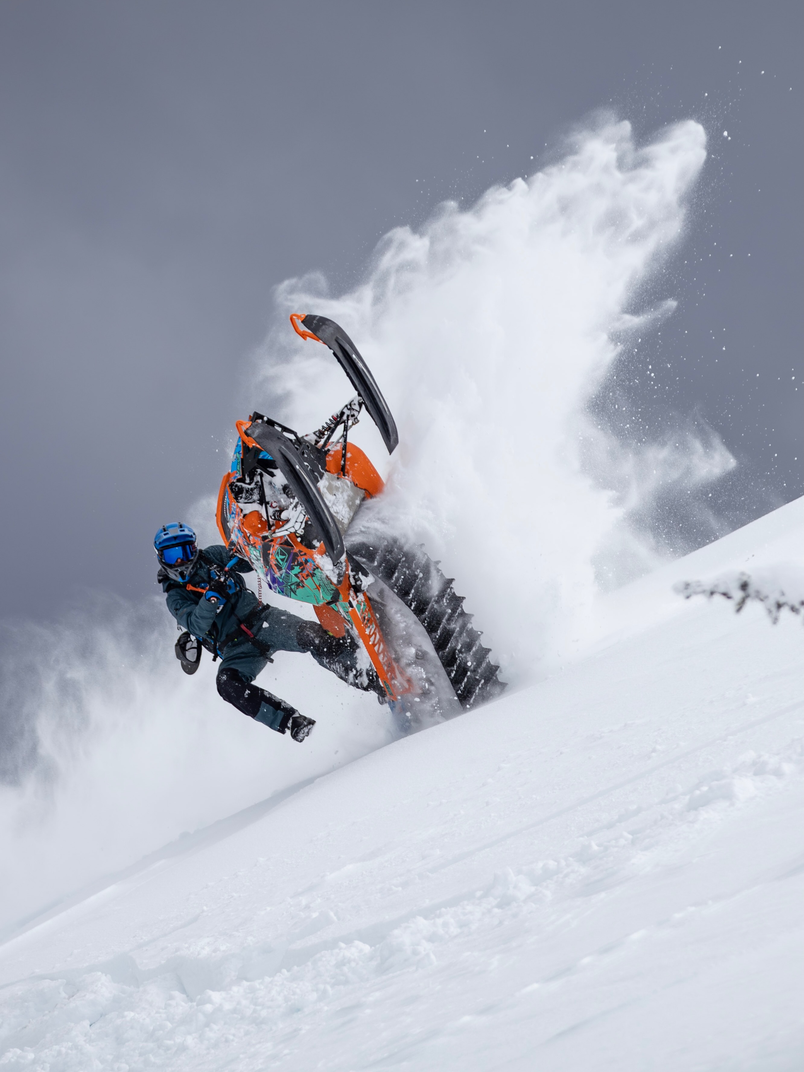 Day dreaming… ❄️
As the days get a little shorter so does the wait to smash the back country with the crew! What’s on your 26/27 hit list!? 

📸 @redrose.creations.ltd 

#sledding #vibes #wheelie #mountains #shred