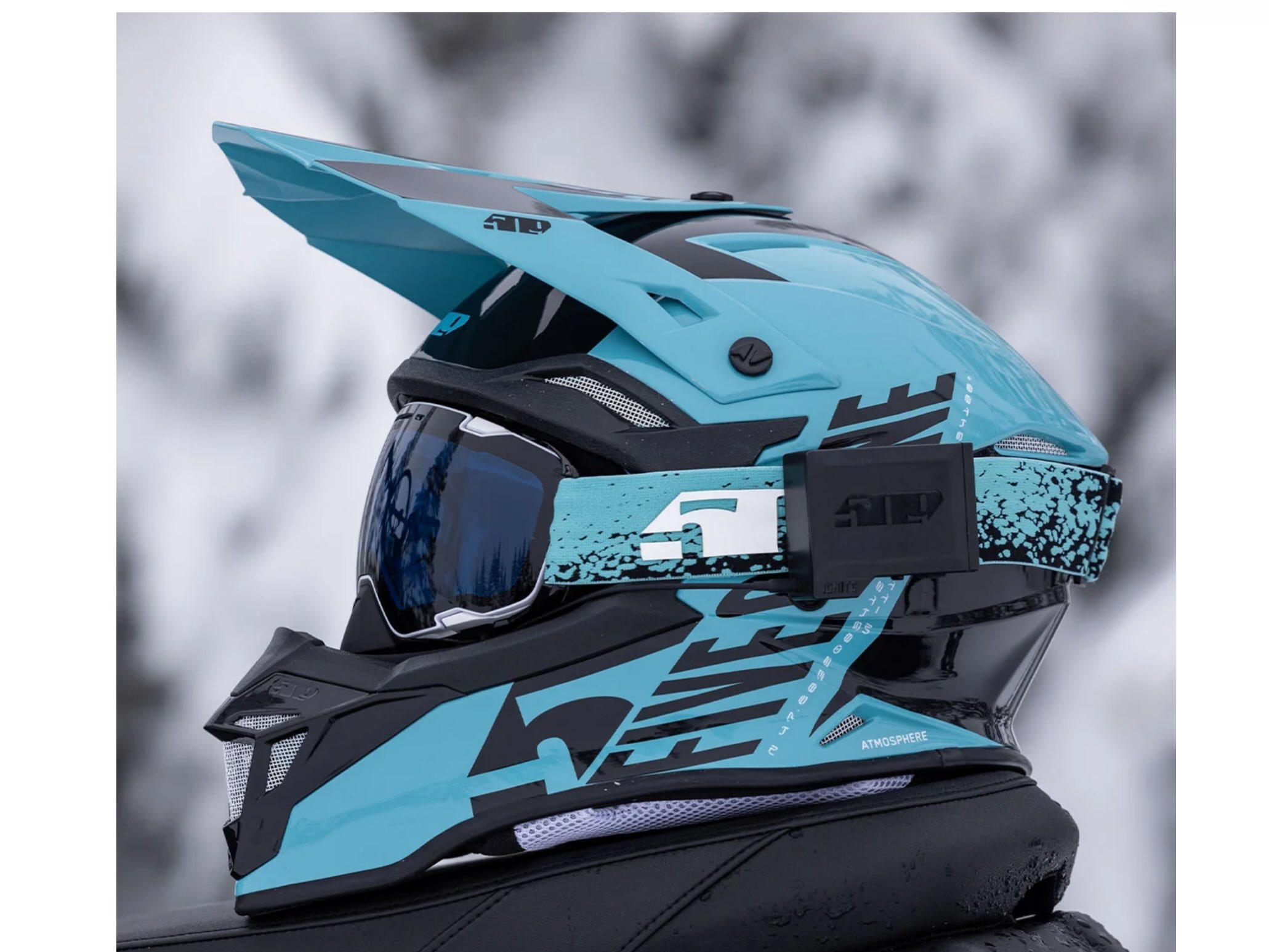 I really like new glacier colorway from @509. Link in bio to check it out! I am excited for another year with the @509 team. I really hope we get some great snow this year it’s been a rough couple of years! 

#509ambassador #kickofftowinter509