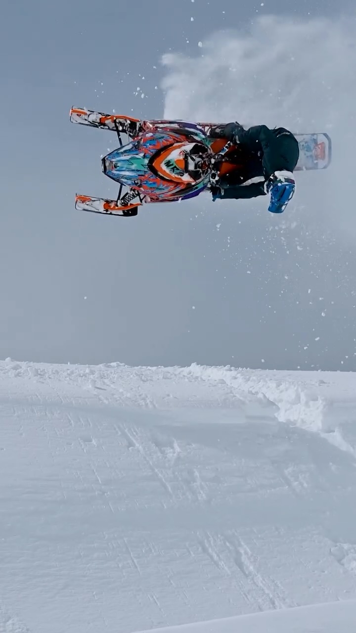 Throwback! 🤘 With Staycation 5 getting the final touches this month  I wanted to share a clip straight from last years Staycation 4🔥

I LOVE watching previous years film seeing how far we’ve come as a team and how far we’ve progressed our riding/filming! @shuswapmountainriders 

If you haven’t seen the full Staycation 4 go hit the link in my bio before number 5 hits the big screen in October! 🤘
#sledding #sled #snowmobile #mountains #snow