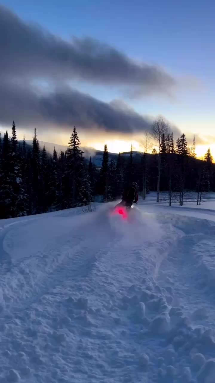 Getting antsy for some sunset carves #snow #snowmobile #sunset 