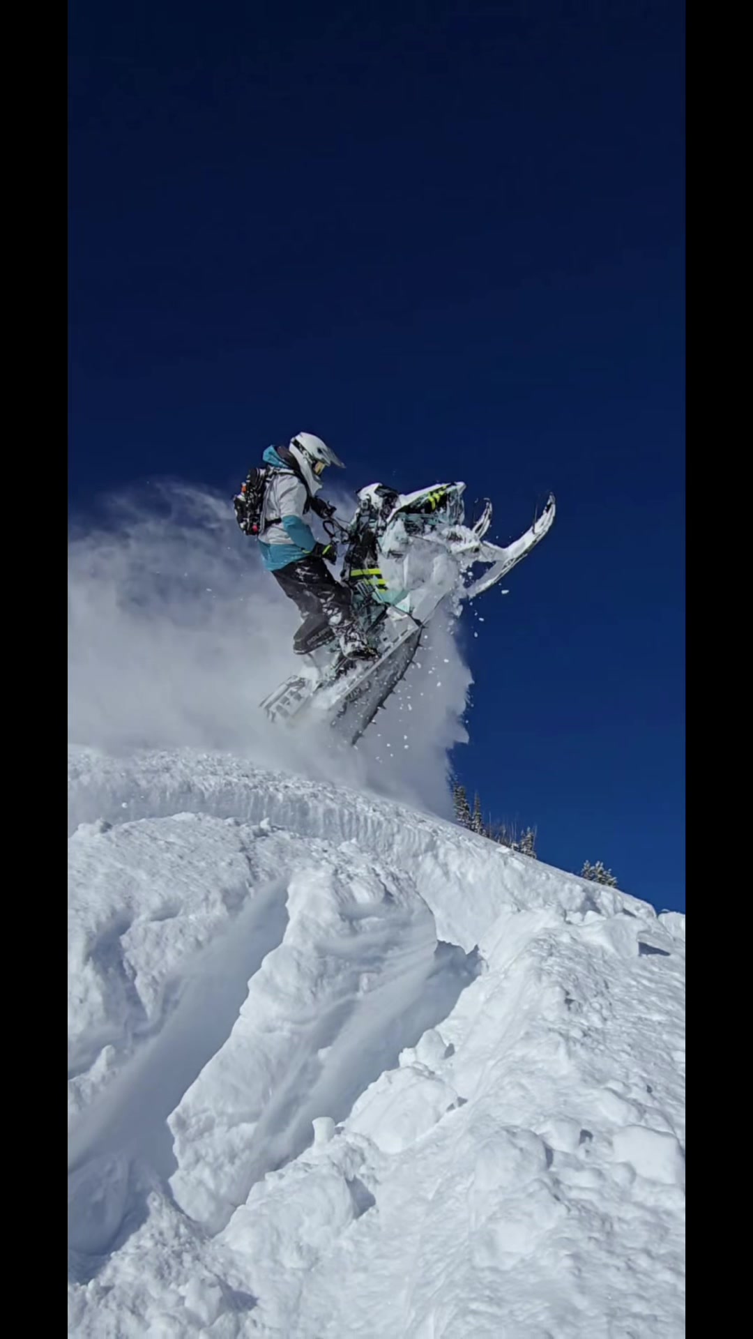 #togwotee #backcountrybandits               Togwotee didn’t disappoint with the snow definitely the best around right now.