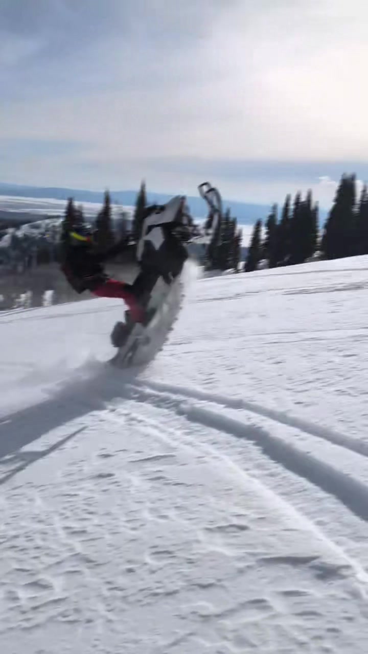 Still some good snow out there!😎✊🏼 #whitegold #thatskidoofeeling #islandparkadventures #idahome #winter @Ski-Doo @Tempest Optics @Island Park Adventures 