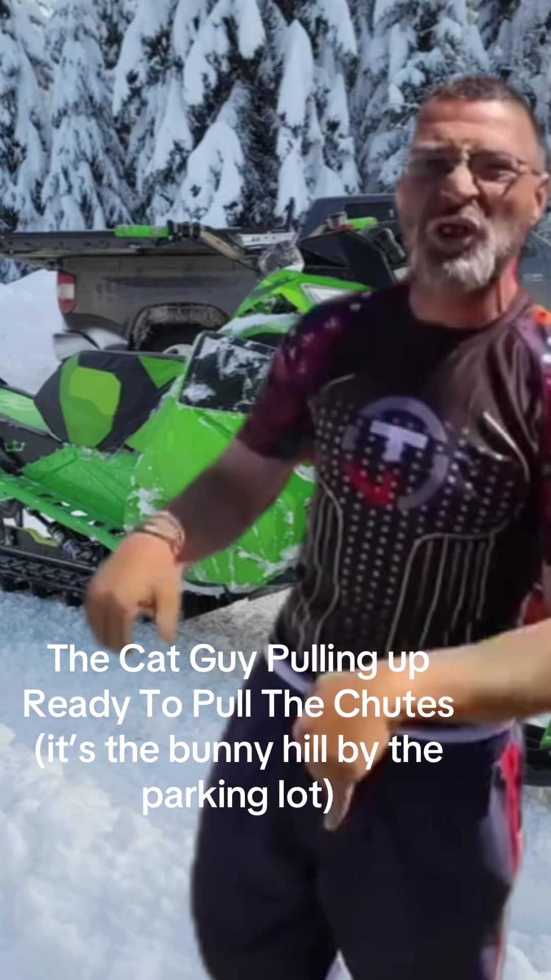 There is always that one guy 😉😂 #snowmobiling #articcat #CapCut 