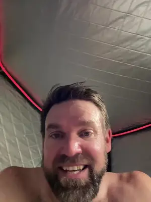 Sauna thoughts 🤣 #sauna #jimcarrey #kindawarmintheserhinos 