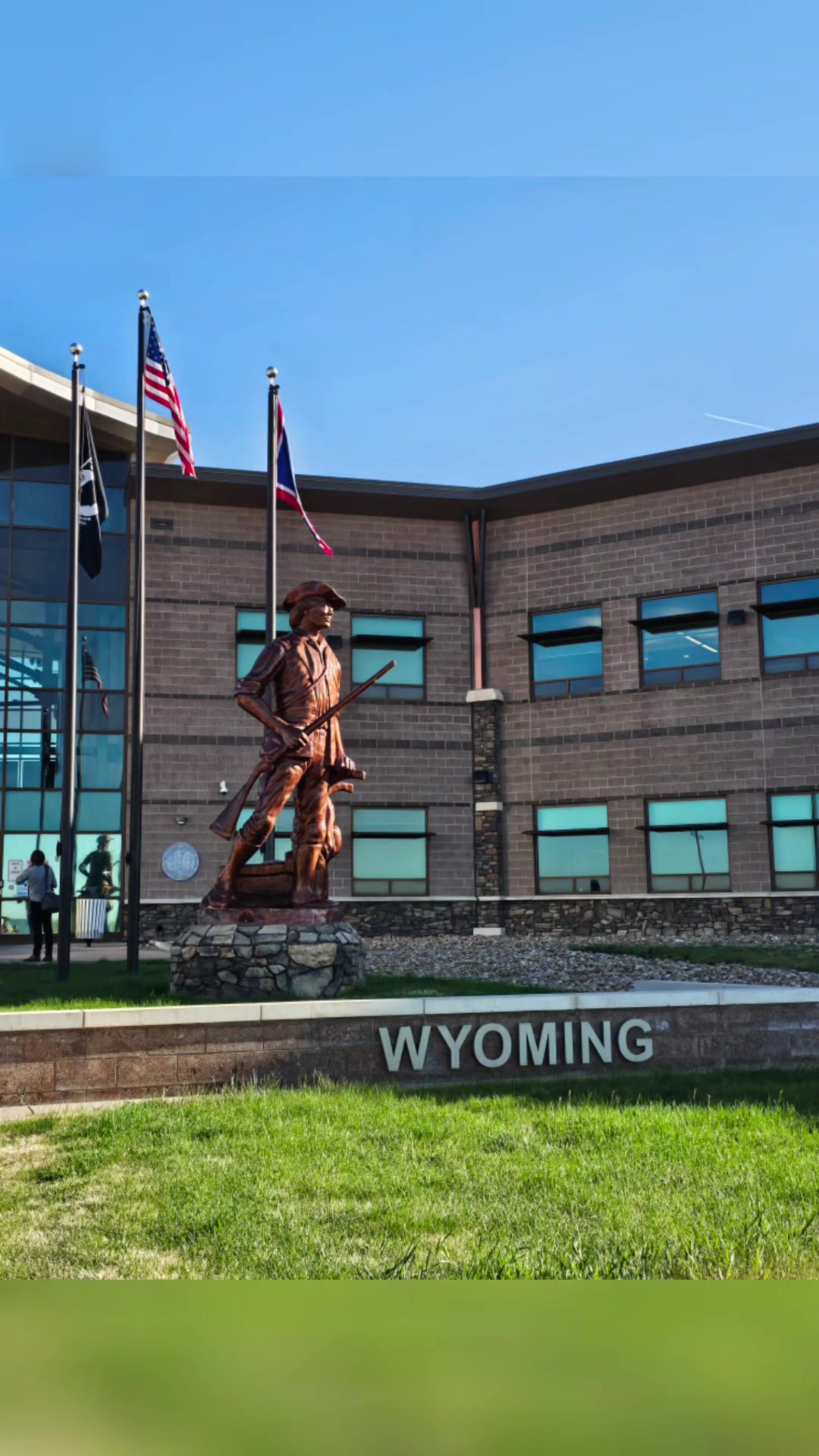 Experience of a lifetime, thanks @wyomingarmynationalguard & @leadership.wyoming for the opportunity! 🇺🇲