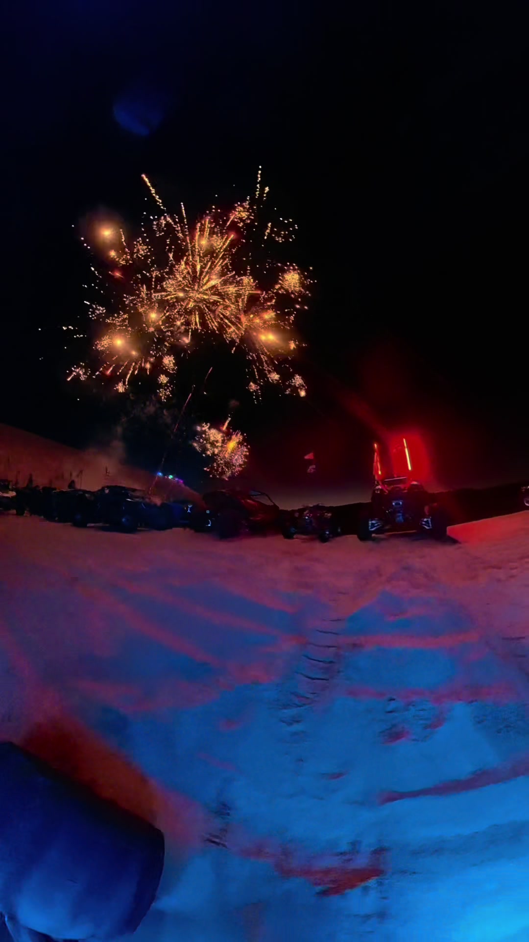 Hard to beat fireworks with friends and family in the dunes! We had an amazing weekend! #4thofjuly #fireworks #friends #family @Betty @fullthrottlesand 