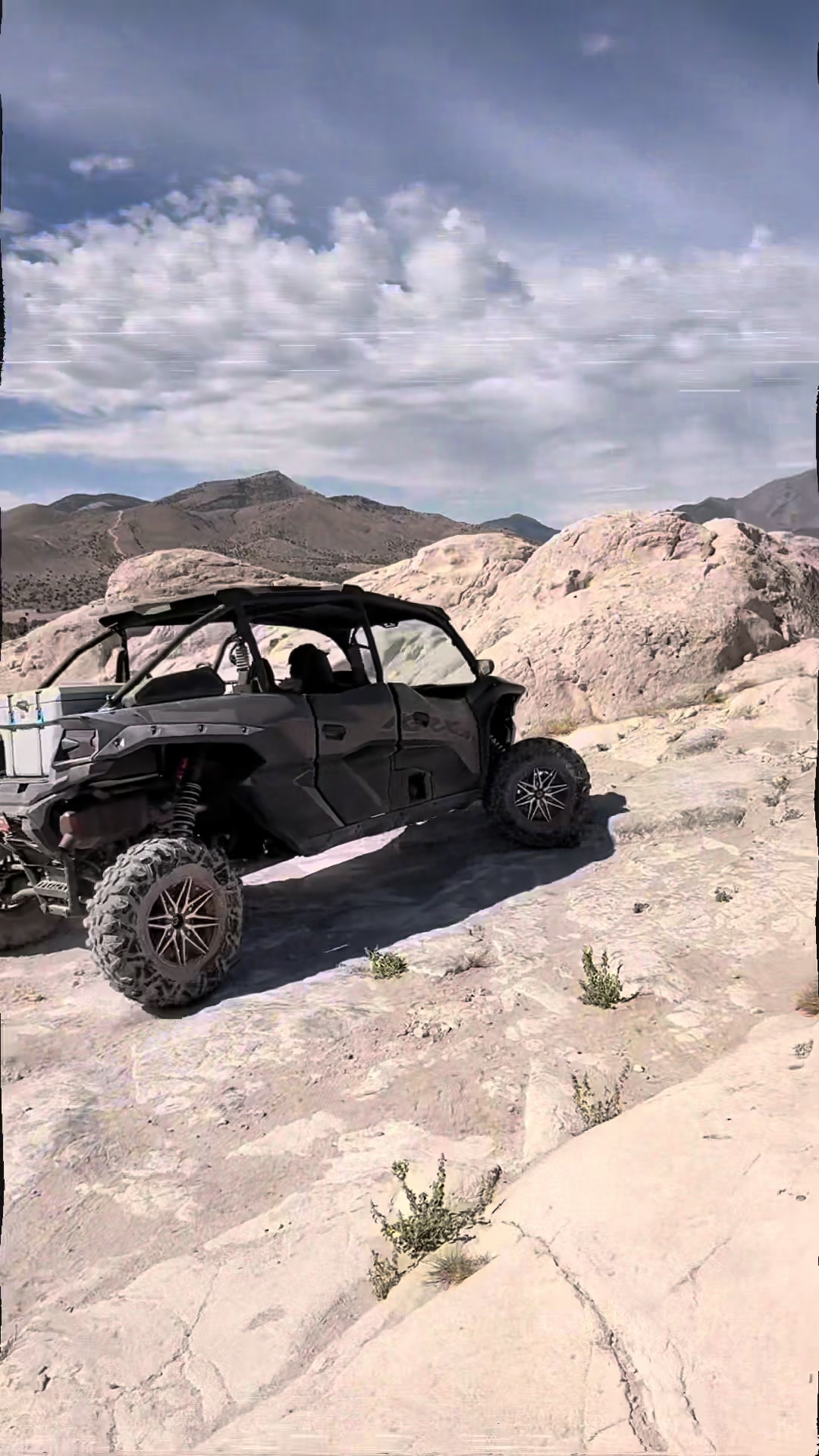 Nothing beats crawling the rocks at Little Moab in the side-by-side. Every obstacle is another adventure! 🤘🪨🏁 #LittleMoab #RockCrawling #SideBySide #OffRoadLife #UTVNation @DUNE&DIVIDE @cruellapror @Nick @DUNE LIFE CO. @josephschwendiman 