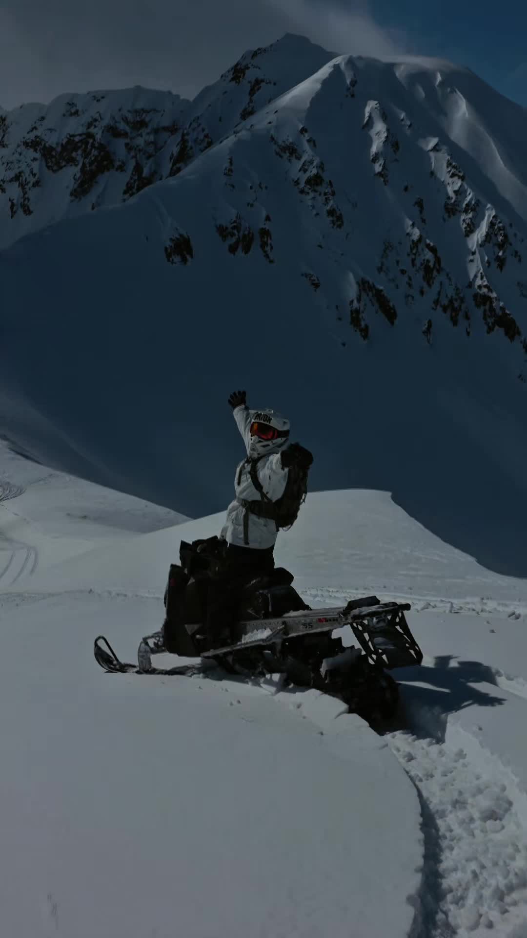 old school sleds in spring snow 🤘🏾 #snowmobile #alaska #fyp #foryoupage #sledtok 