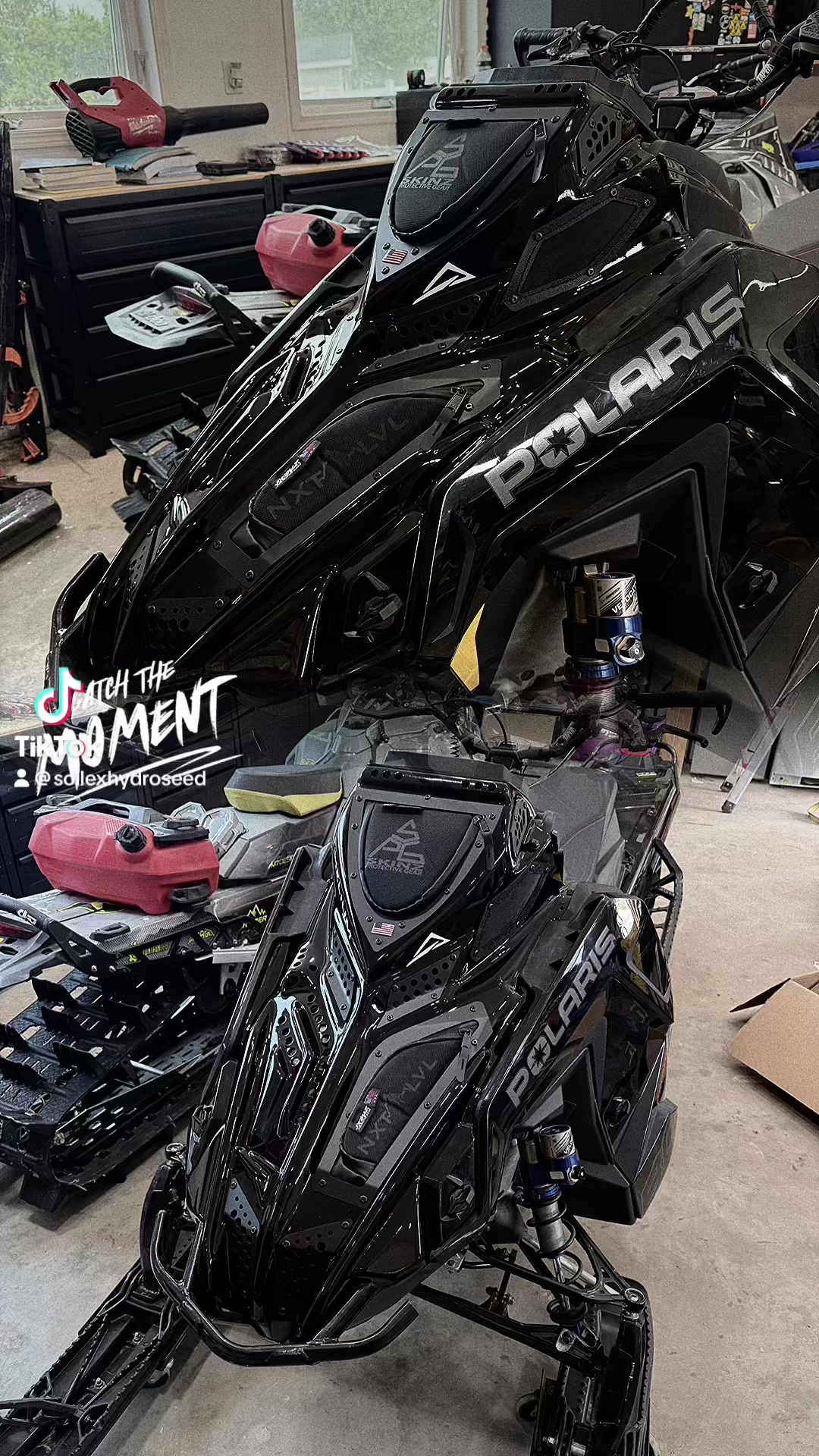 Heat wave got us over here building sleds 💨 #polarisboost #klim #skinz #turbo #lightweight