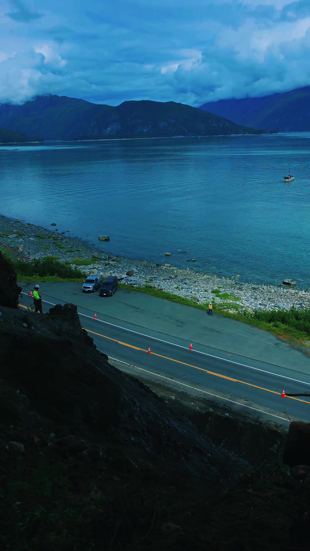 love the veiw from my office #rockfall #bluecollar #alaska #fyp #foryoupage 