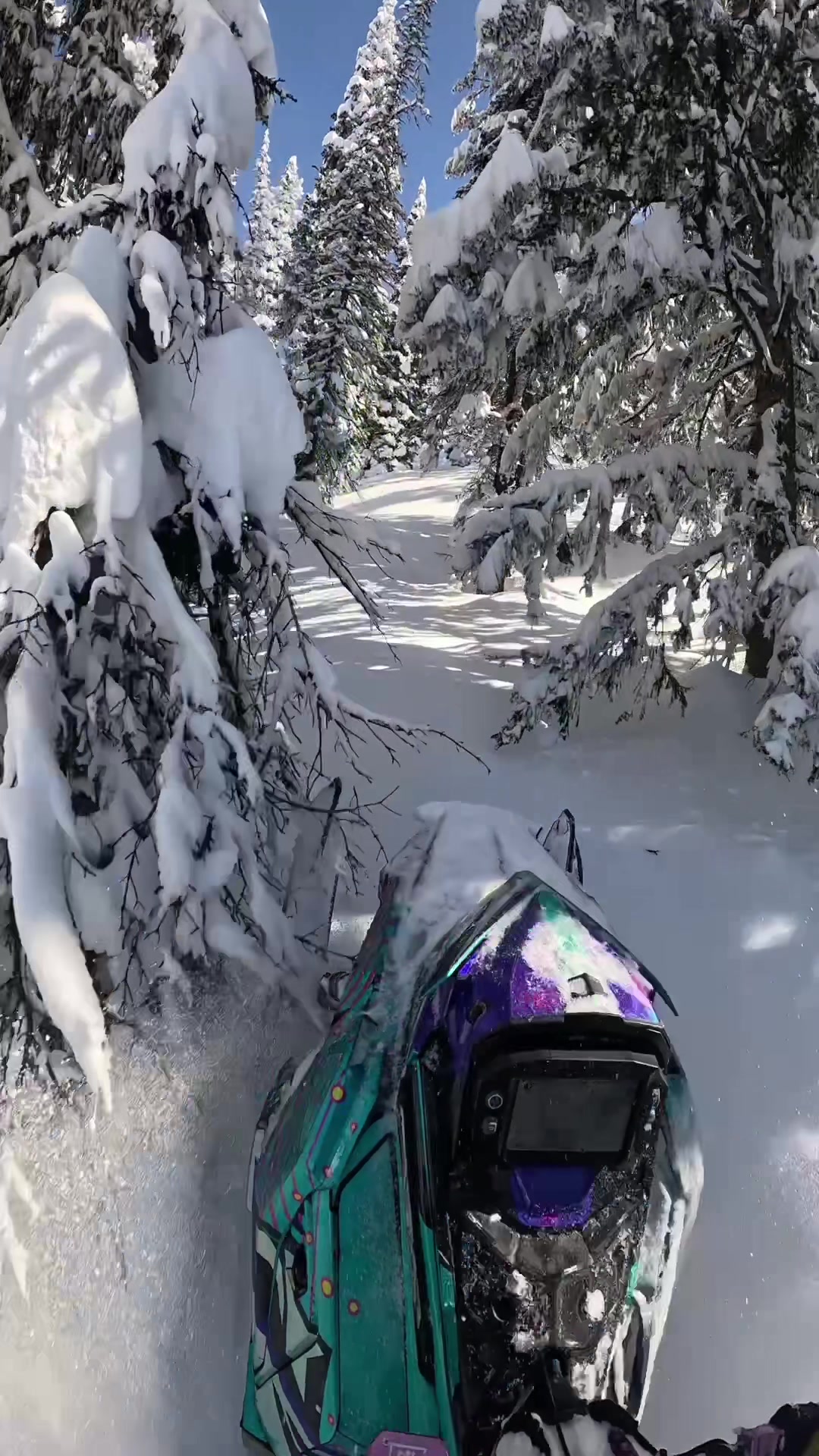 With all of this hot weather, my mind is still thinking about cold winter start ups and riding it the backcountry🤙🏻 #idaho  #snowmobile  #outdoors  #journeyfarther  #winter 