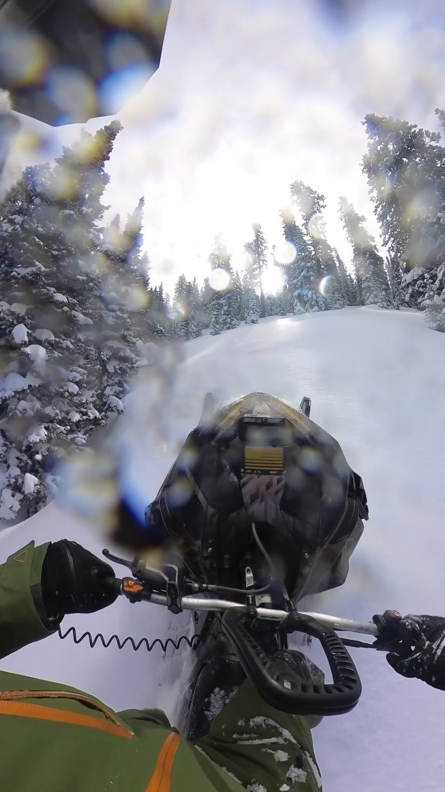 I’m ready for this to come! Thinking about the boys rippin sleds in Chile’ right now.  #skidoo #vogloves #tempestoptics #zbrozracing #oxbowgear 