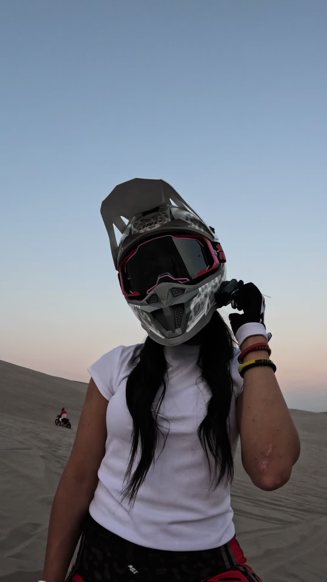 How date night looks with @cardosystems  Use code: HOLLYLYNN to save $$ #dirtbike #sunset  #moto #ride  @Brayden Fyfe 