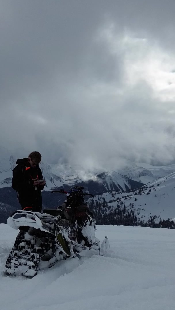 🏔️🏔️ #skidoo #dji #drone #mountains #cfrbars 