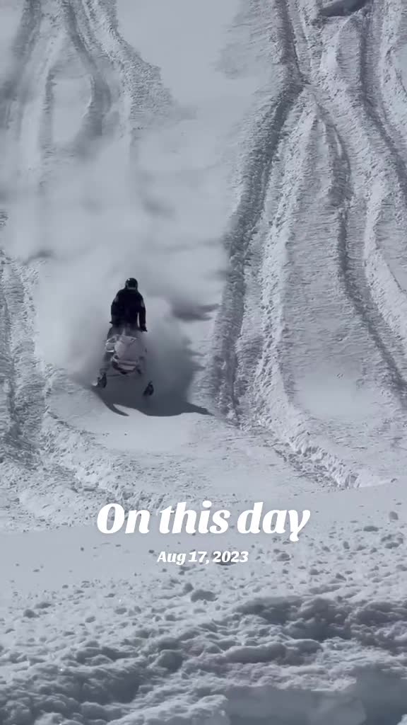 #onthisday #fyp #viral #snow #viralvideo Can't wait for days like these again, hoping for a great winter and lots of snow!! @Tempest Optics @𝐄𝐖𝐓 𝐒𝐏𝐎𝐑𝐓𝐋𝐈𝐍𝐄 @RSIRacing @Straightline Performance @ArcticFX @Lynx Snowmobiles @AMSOIL INC. @Oxbow Gear @insta360 official @Ski-Doo 