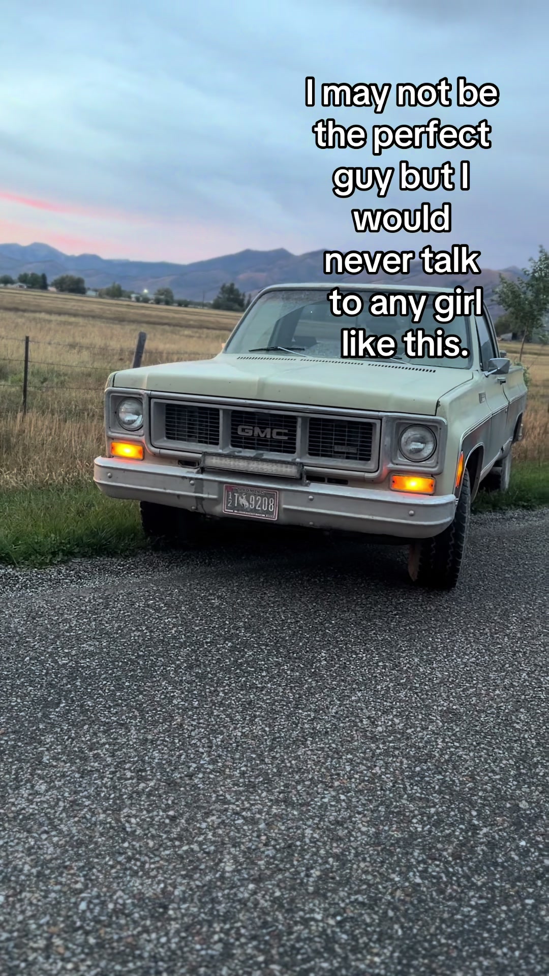 #oldtrucks #sunset 