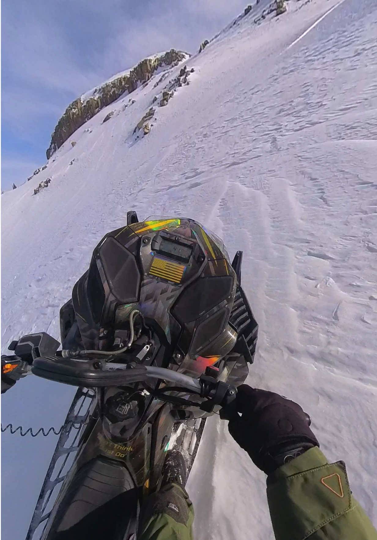 Impatiently waiting for winter! I need some throttle therapy.#skidoo #zbrozracing #snow #mountains #myescape 