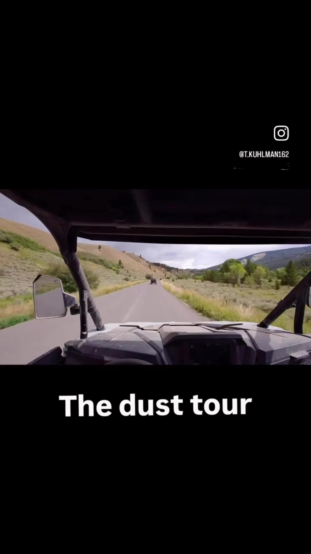 Tail gunning a tour following 6 rzrs is gnarly with dust #fyp #wyoming #polarisrzr  