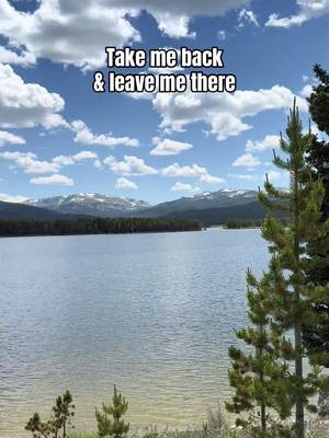 Take me to the mountains and leave me there! 🌲 #mountains #wyoming #getoutside #outdoors #wyominglife 