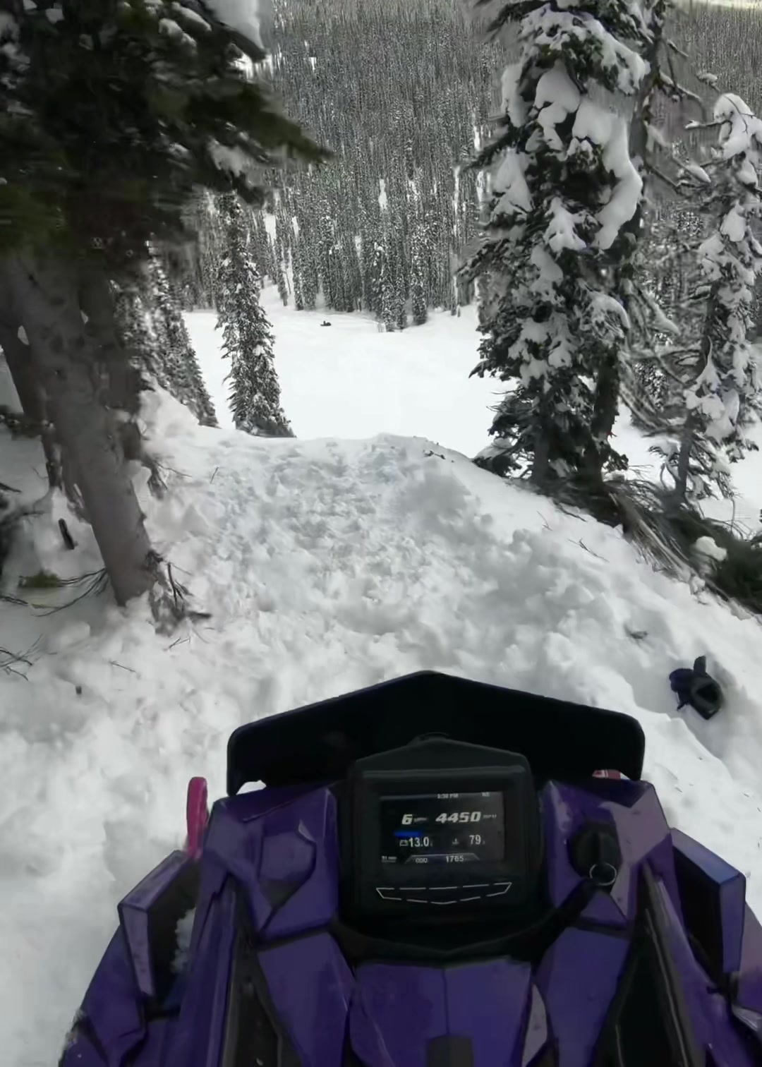 Official countdown mode: ON. ⏳  I’m raiding the video vault and posting throwbacks until day one on the snow! 🌨️💥🚀 Vault throwback #1! who’s ready for the snow to fly??? Throwback one☝️ #THINKoutside #KLIMlife #ReadyForSnow @KLIM @ArcticFX 