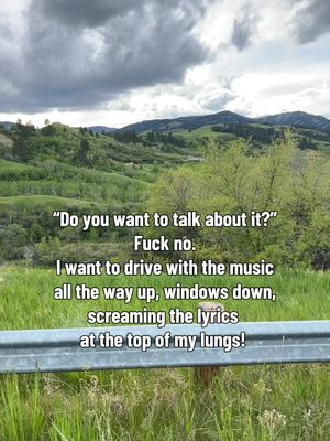Therapy! 🖤 #wyoming #mountains #mytherapy #windowsdown 