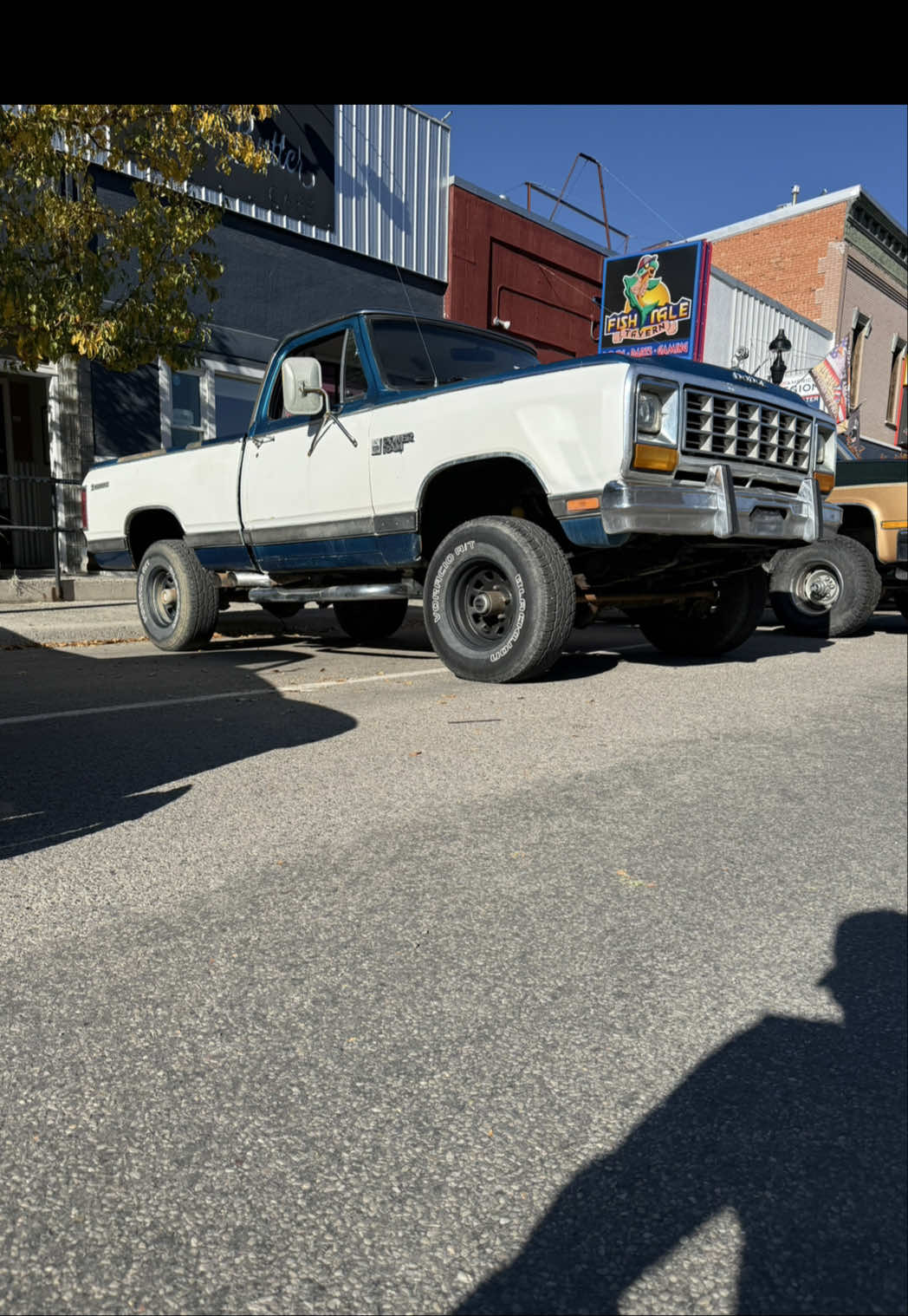 Little car show in Townsend today. Cleaned up the ole Dodge.  #carshow #dodge #prospector #singlecab 
