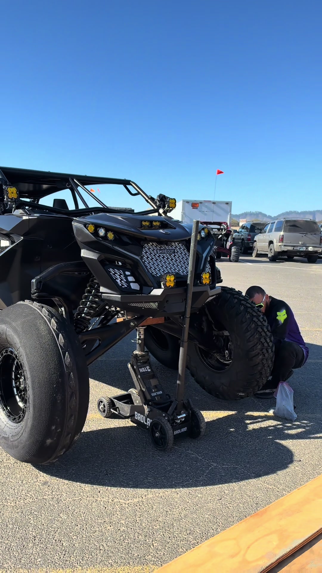 Same car different look 🖤😎 #canam #maverickr #4x4 #offroad #sandcraft 