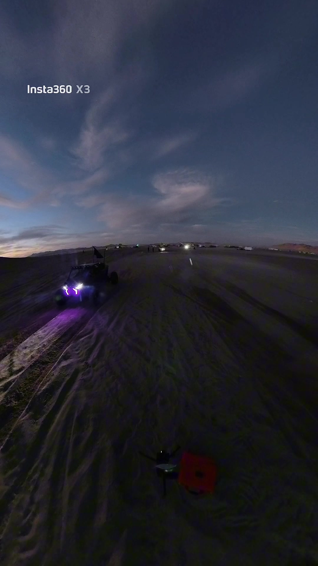 I was playing nice 😘@Keith Dune & Divide @cruellapror @Nick DUNE & DIVIDE @Gamble Offroad @DUNE LIFE CO.®️ #fun #drag #lights #cameraroll #friends 