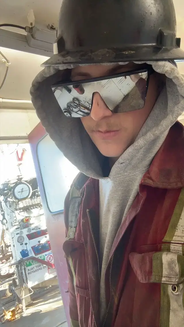 Let your glasses work as hard as you do!  GunsOutGlasses.com  #PatchLife  #OilPatch  #GunsOutGlasses  #SafeAF  #SafetyGlasses  @Paisley  @Chase Rothwell  @Megs Bursey  @Grace Elgert  @Josh Abel 