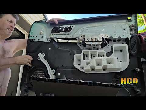 GMC Sierra 2013 LML Amazon Armrest Install