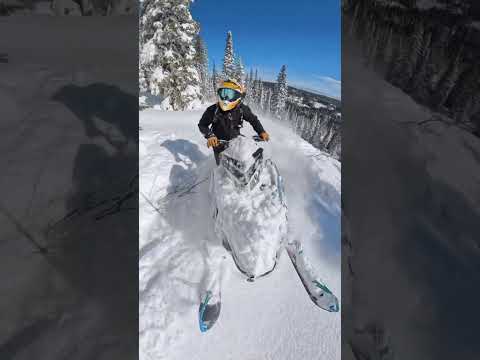 Fun lines on the boost! From one of the few good days we had this year.. #snowmobile #powder