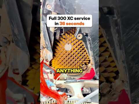Full KTM 300 XC service in 36 seconds #shorts