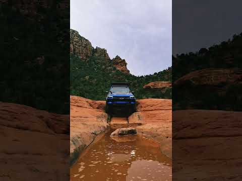 Going down the V Notch at Broken Arrow Trail in Sedona, AZ 🤙🏼 (yes, I went up it as well)