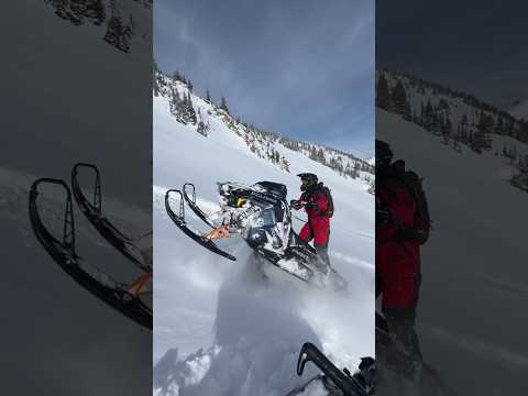 Boostin up the mountain ☝️☝️               #polaris #boost #boostwheelies