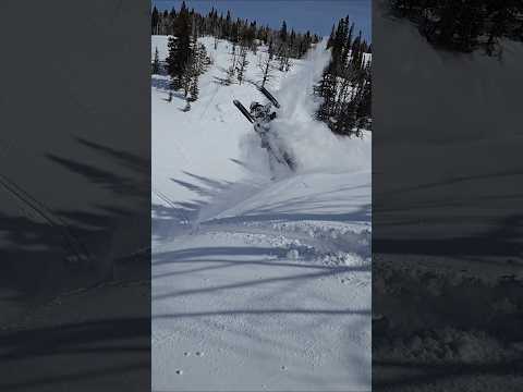Newest edit from the past few weeks of riding 💯🔥💪 #polarissnow #sledsend #snowmobile #sendit