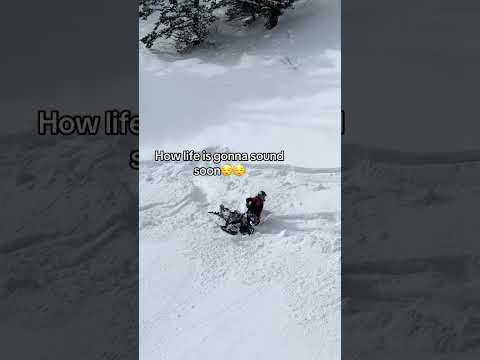 ⁠Patiently waiting for winter 😋 @arcticfxgraphics #snowmobile #winter #sledders #snowmountains